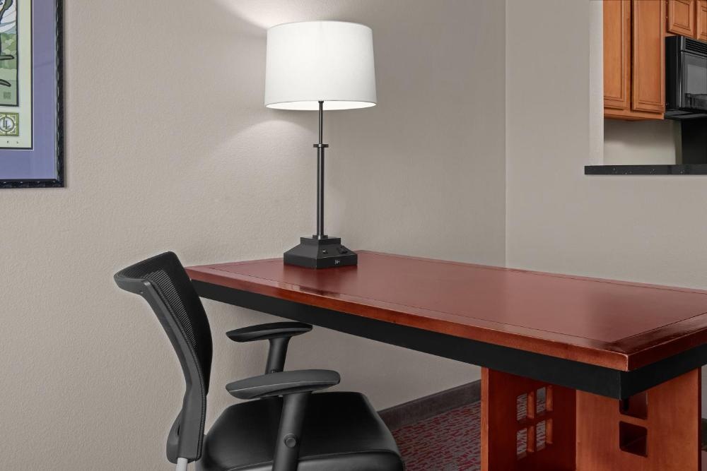 Larkspur Landing Extended Stay Suites Campbell